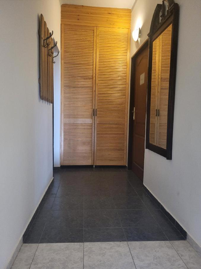 Sunflower Prague Apartments And Suites Экстерьер фото