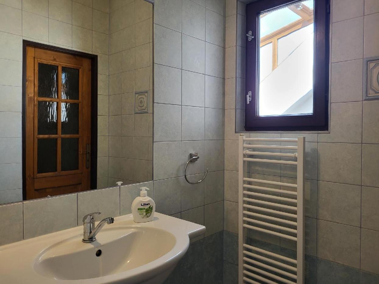 Sunflower Prague Apartments And Suites Экстерьер фото