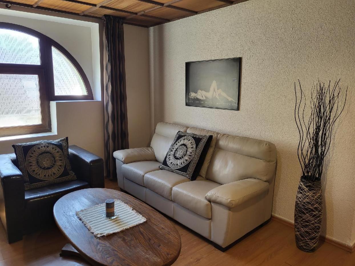 Sunflower Prague Apartments And Suites Экстерьер фото
